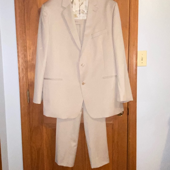 Michael Kors Men  Suit - Picture 7 of 13